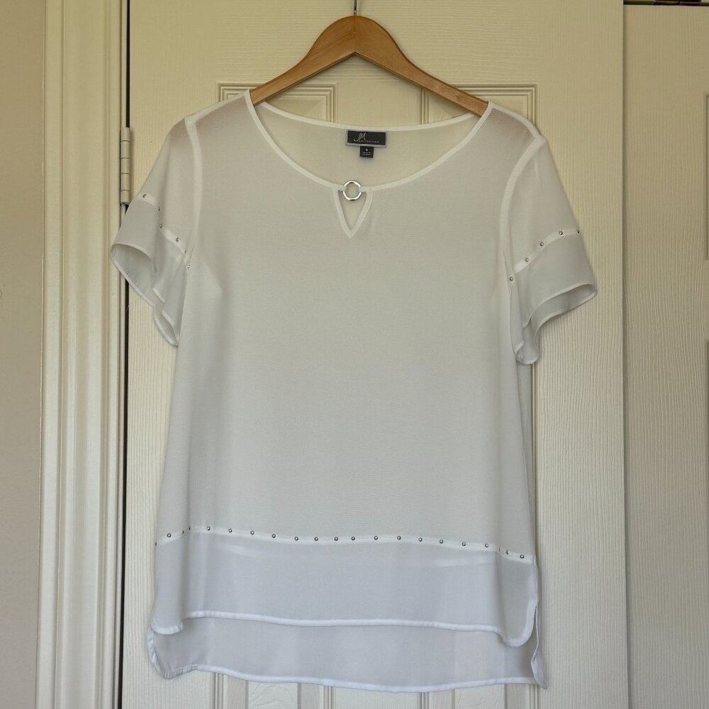 MODERN ELEGANCE - JM Collection Silver Embellished Hi-Low White Top - Sz S - EUC